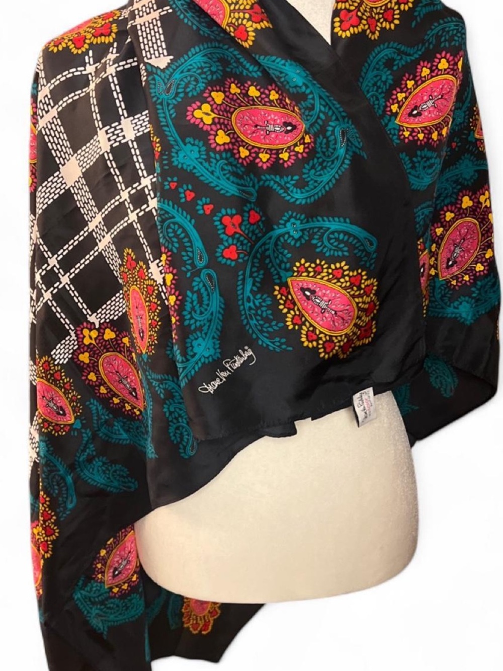 Vintage Diane Von Furstenberg Paisley Scarf 100 % silk